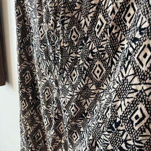 Intriguing Threads MIDI Skirt - Size 6